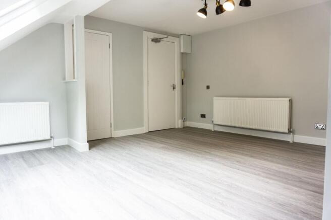 1 bed Apartment to rent Image 11
