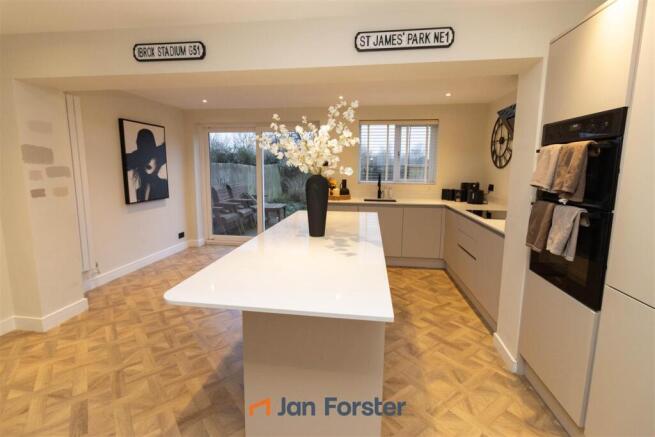 Kitchen Diner
