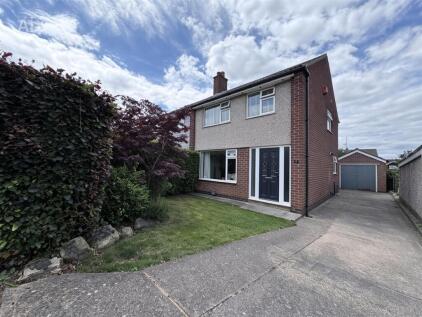 Ledston Avenue, Garforth, LS25