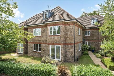 Woodgate Close, Tartar Road, Cobham, Surrey, KT11