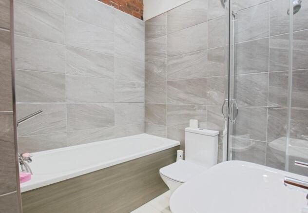 3 bed Terraced for sale Image 8