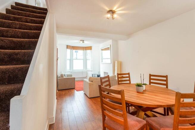 Lounge/Dining Room