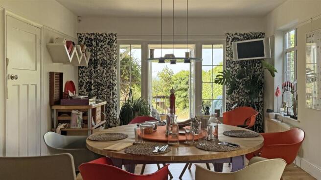 Kitchen Diner 1.jpg