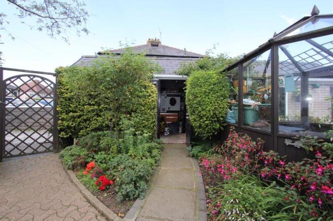 Side Garden &a...