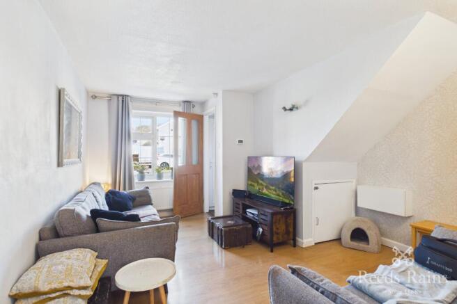 4 bed Semi-Detached for sale Image 4