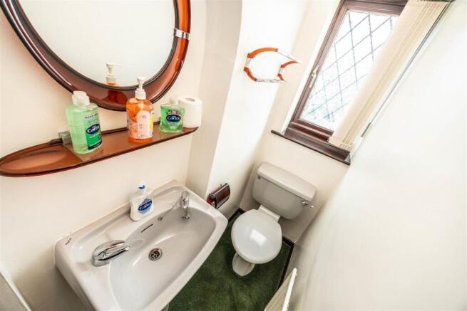 3 bed Semi-Detached for sale Image 12