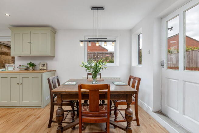 3 bed Terraced for sale Image 4