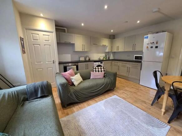 8_Harcourt_Road