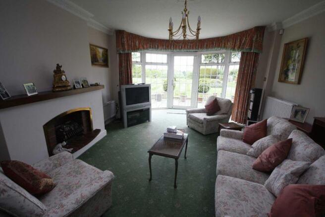 Lounge 2