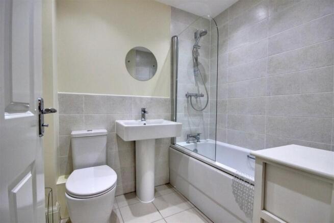 2 bed Semi-Detached for sale Image 8