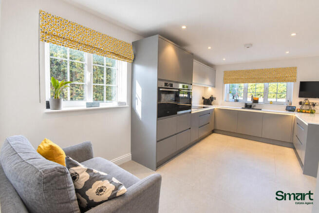 Vestry Drive, Exeter photo 4