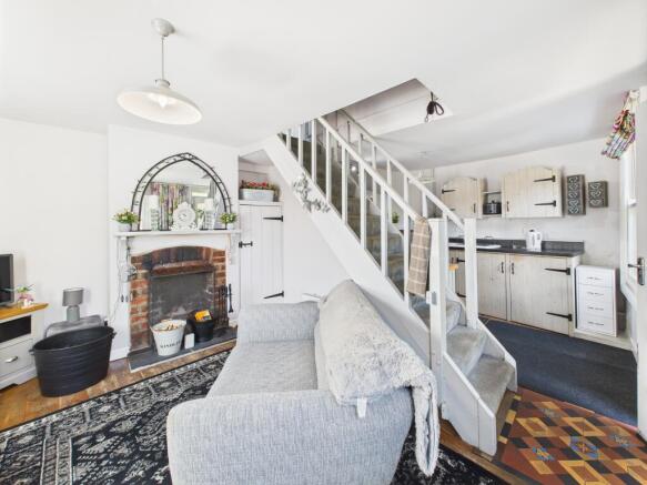 CAM05627G0-PR0008-STILL021