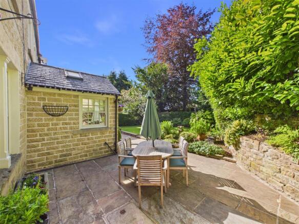 4 bed Character Property for sale Image 12