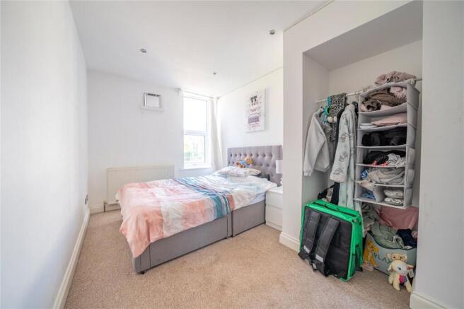 3 bed Terraced for sale Image 9