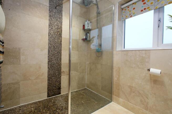 Master En-suite