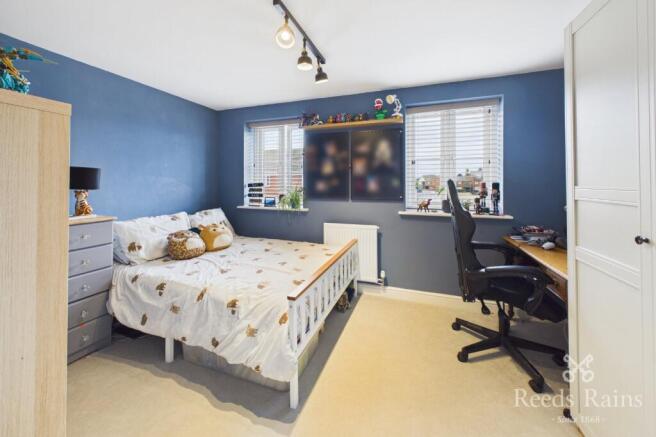 3 bed Semi-Detached for sale Image 7
