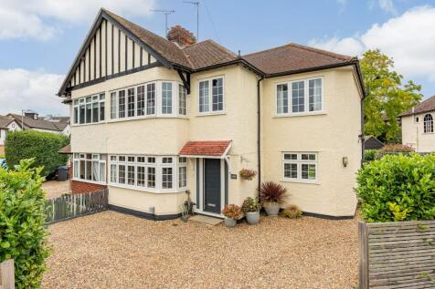 Clements Street, Ware, SG12