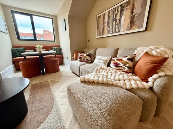 2 bed Flat to rent Image 7