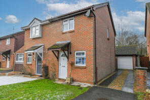 4, Amethyst Grove, Waterlooville PO7 8SR