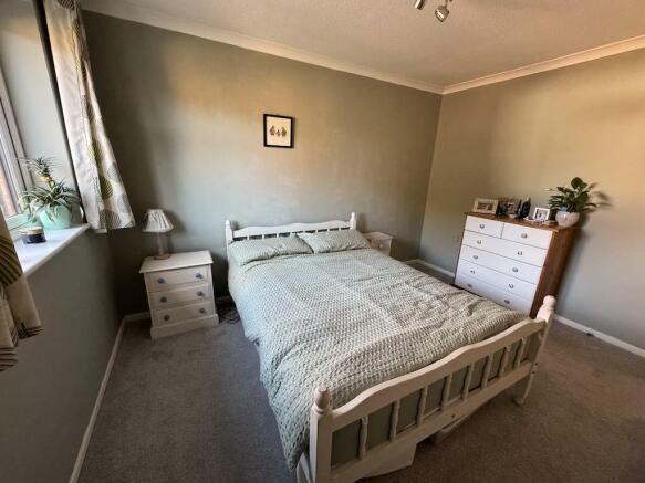 17 - Bedroom 1..jpg