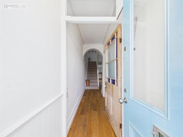 Entrance hall.jpg
