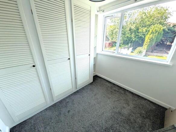 2 bed Terraced to rent Image 10