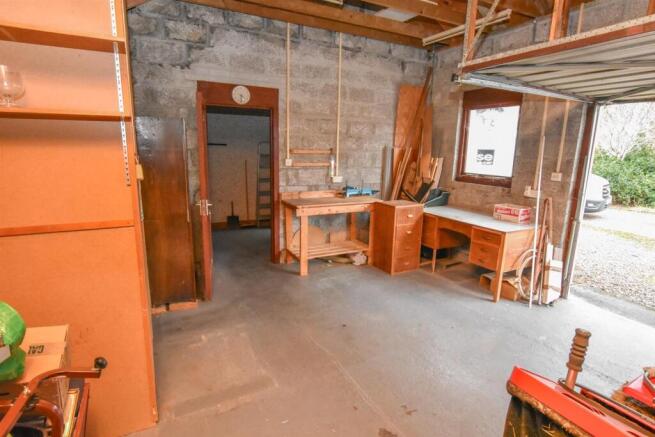 GARAGE INTERNAL