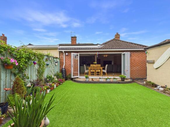 63, Sherwood Drive, Hull, East Riding Of Yorkshire, HU4 7RG photo 4