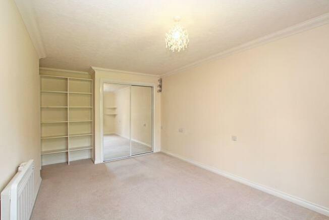 SMALL - 32SRL - Bedroom 2.jpg