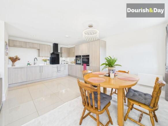 Open Plan Kitchen / Living Diner