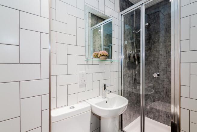 7 bed Flat to rent Image 10