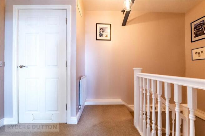 2 bed Apartment for sale Image 11