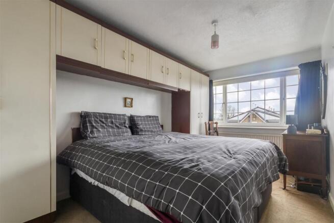 3 bed Terraced for sale Image 6