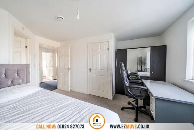4 bed Detached for sale Image 11