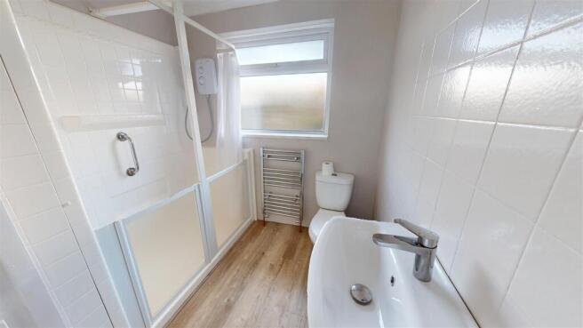 3 bed Semi-Detached to rent Image 8