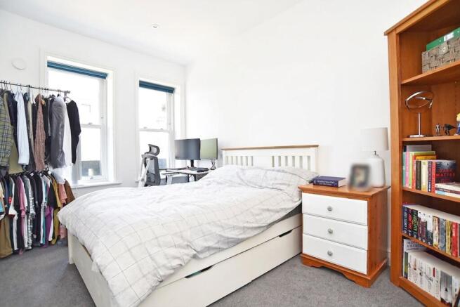 1 bed Flat for sale Image 8