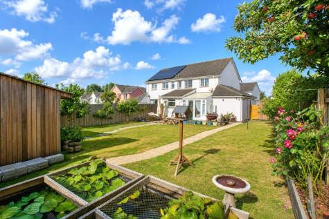 Tudor Drive, Sticklepath, Barnstaple