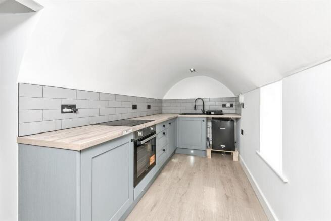 2 bed Terraced for sale in brighouse