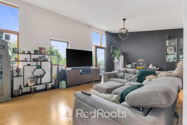 2 bed Apartment for sale Image 4