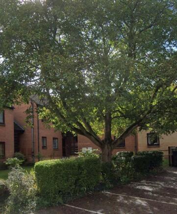 1-bed flat on Prince Of Wales Close, Bury St Edmunds, Suffolk, £110,000