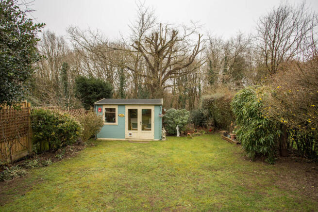 Detached Cabin/office