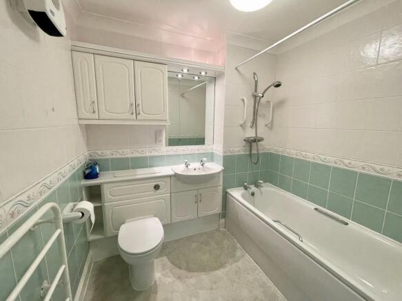 Photo 12