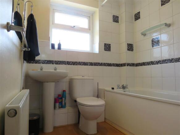 Photo 10