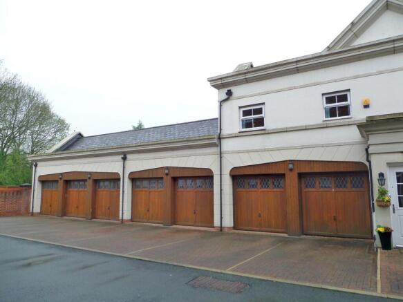 5SwinhoePlace-Parkin