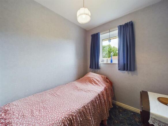 Bed 3.jpg