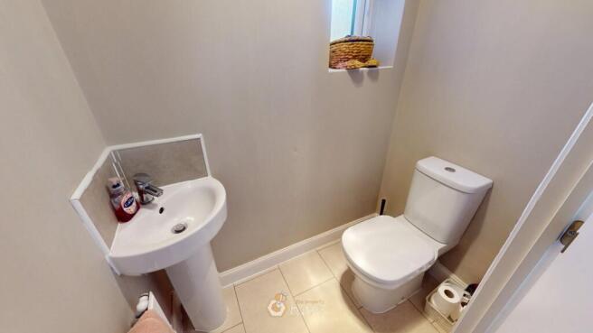 3 bed Detached for sale Image 8