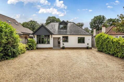 Almners Road, Lyne, Chertsey, Surrey, KT16