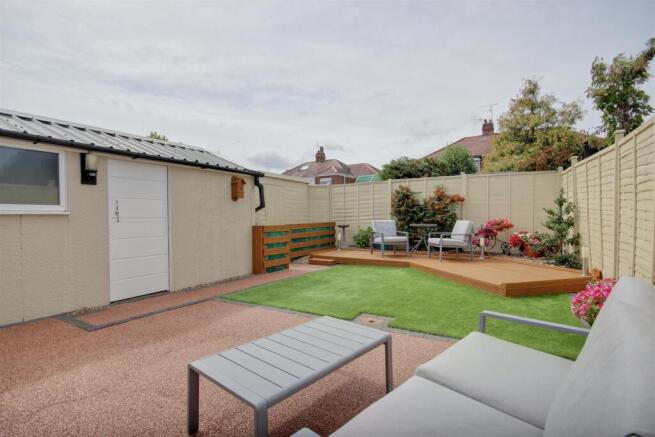 2 bed Semi-Detached Bungalow for sale Image 10