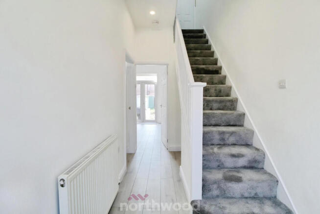 3 bed Terraced to rent Image 7