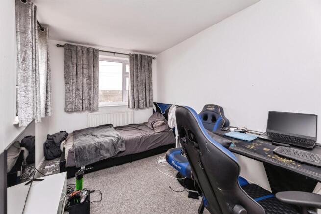 3 bed Semi-Detached for sale Image 7